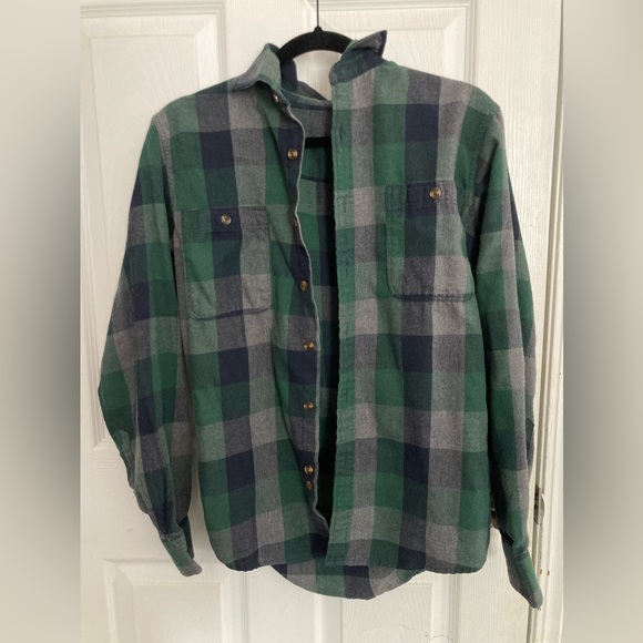 Green button up flannel - Picture 1 of 4